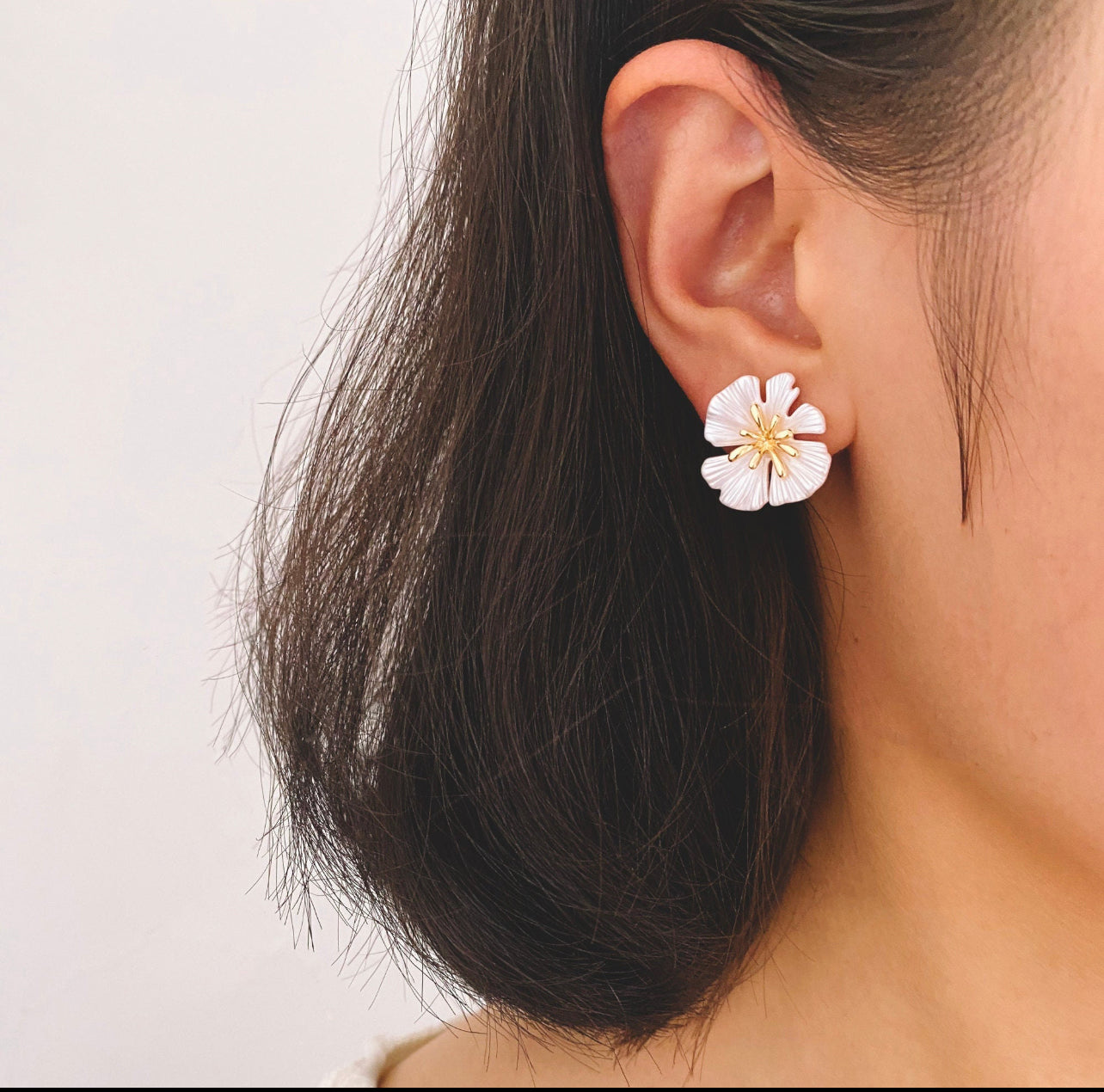 White Flower Studs