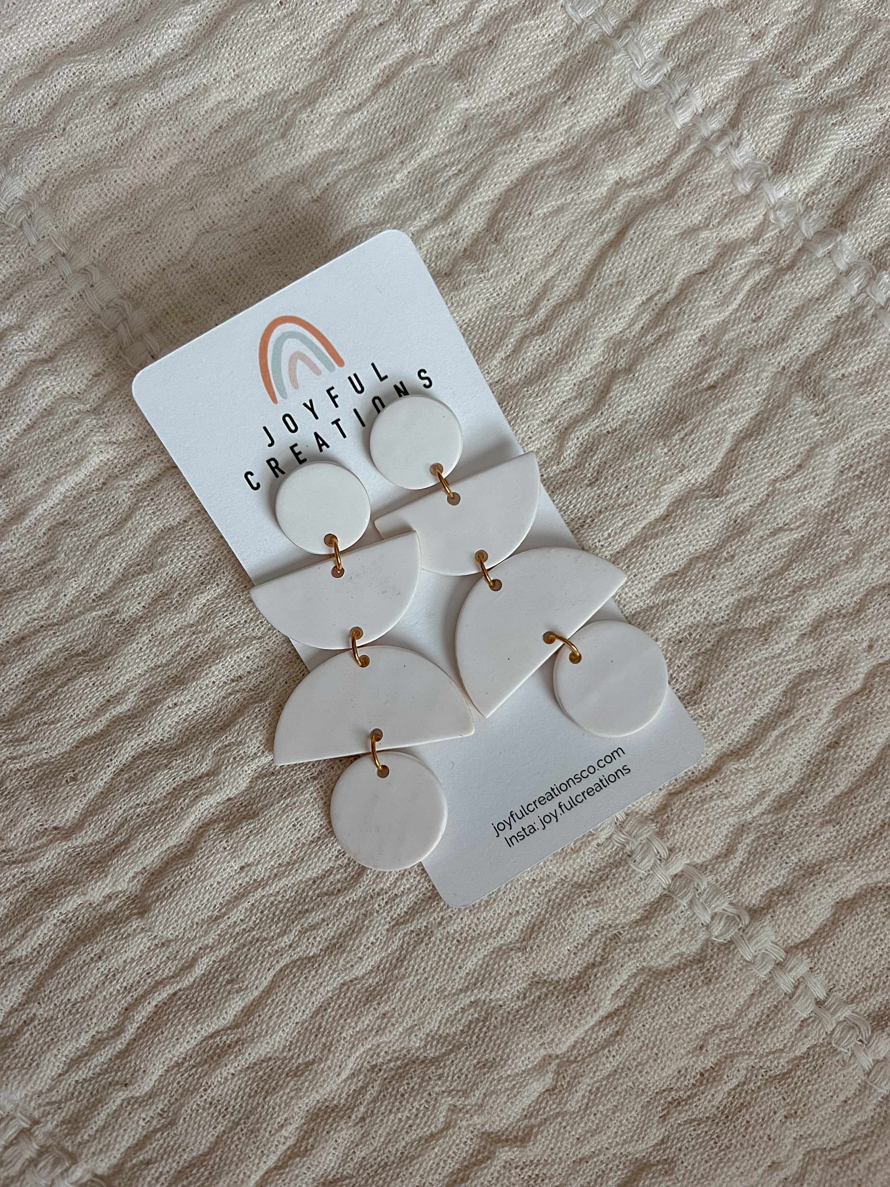 Ivy Statements in Speckled White